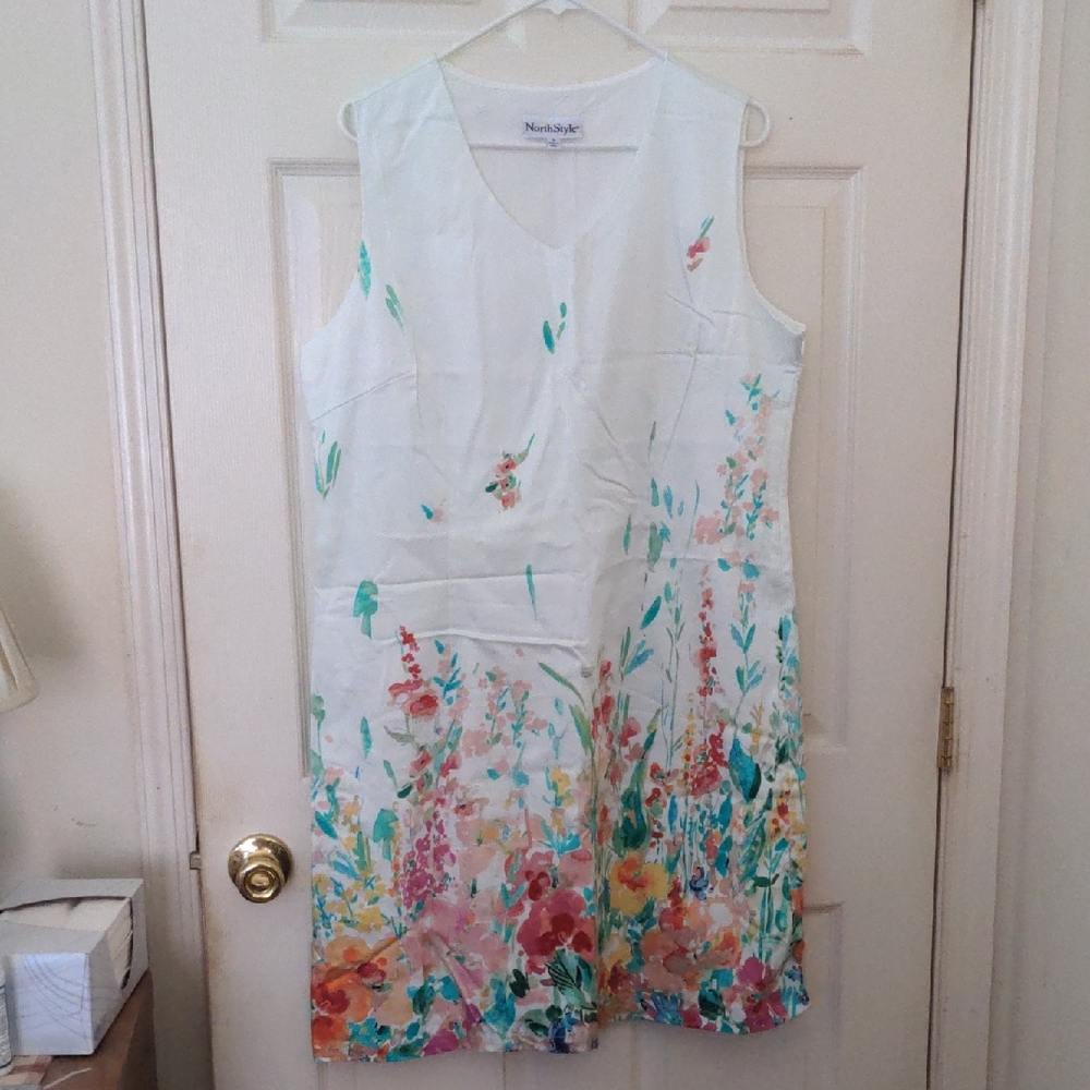 NorthStyle Green Sleeveless V-Neck Sundress